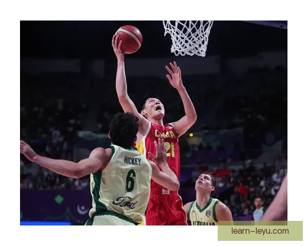 中国男篮逆转战胜劲敌晋级亚洲杯四强引发热议在主场球迷沸腾创历史 中国男篮逆转战胜劲敌晋级亚洲杯四强引发热议在主场球迷沸腾创历史