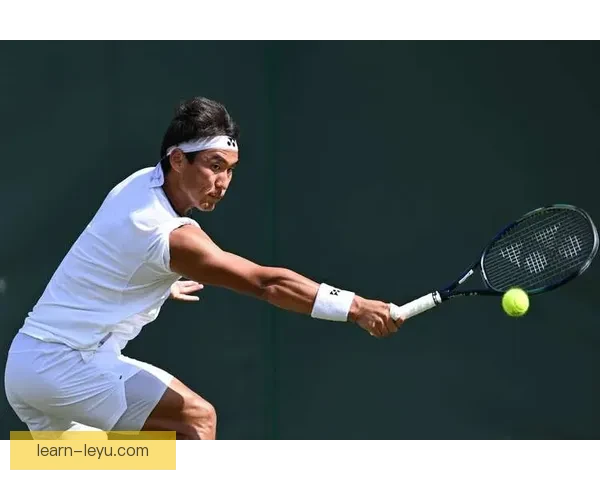 新赛季网球巡回赛焦点对决引发全球球迷热议与年轻新星强势崛起