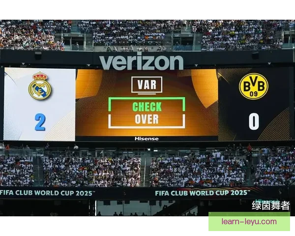 豪门对决引爆转会风云新星闪耀赛场点燃球迷激情再创赛季高潮纪录