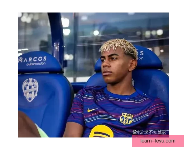 欧洲豪门转会风云再起年轻新星崛起引发足坛格局新变化激烈竞争升级