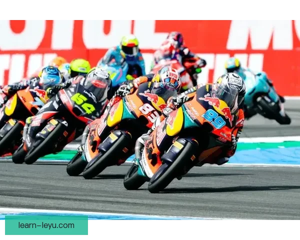 MotoGP赛季焦点：顶级车手争夺战引发全球关注，赛道上演激烈角逐