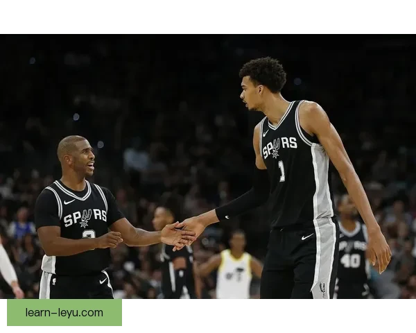 文班亚马新秀赛季盖帽统治力究竟有多强 放眼NBA历史同级新秀全面对比 文班亚马新秀赛季盖帽统治力究竟有多强 放眼NBA历史同级新秀全面对比